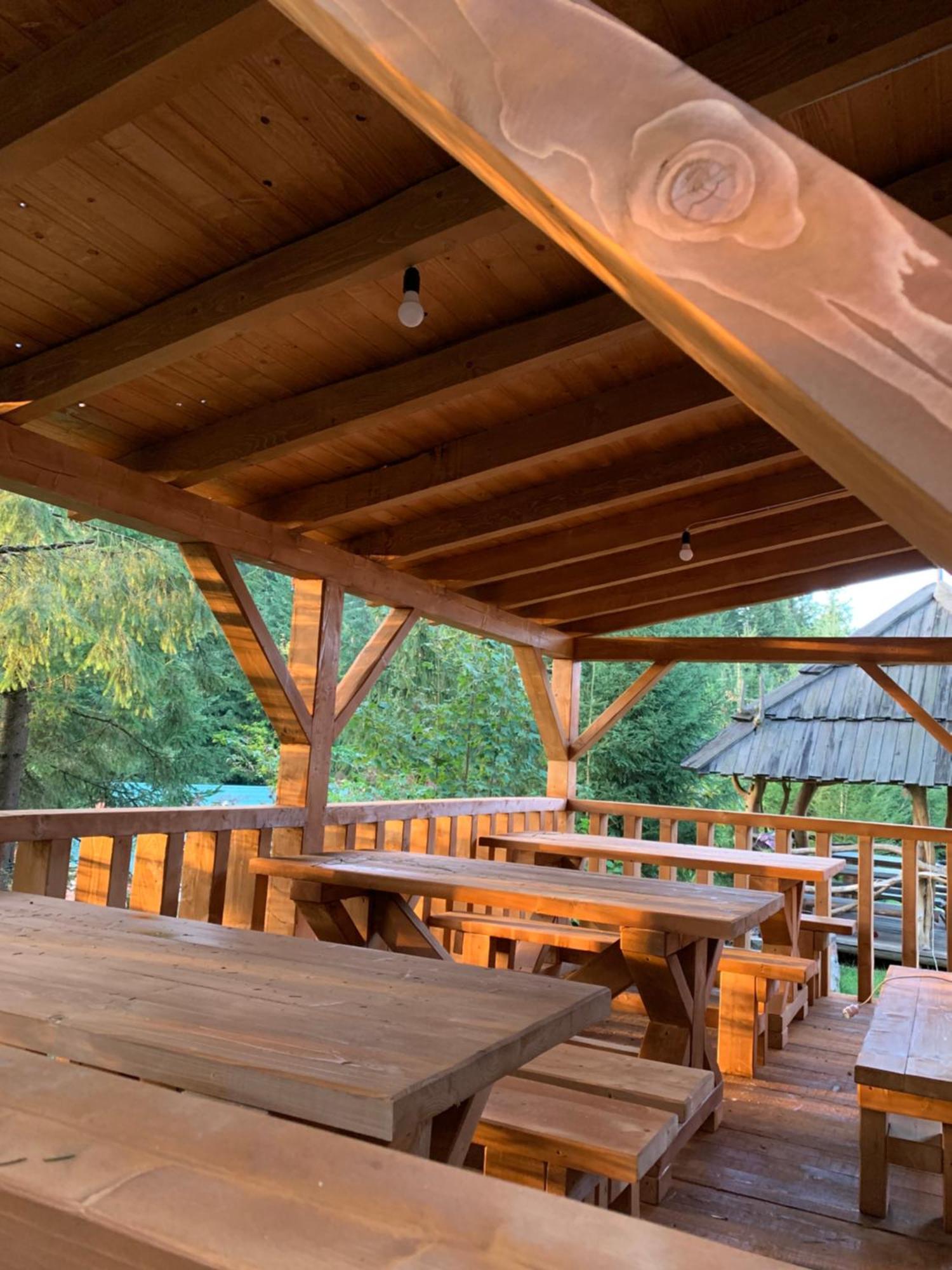 Hotel Novoe Shale Yablunytsya Exterior foto